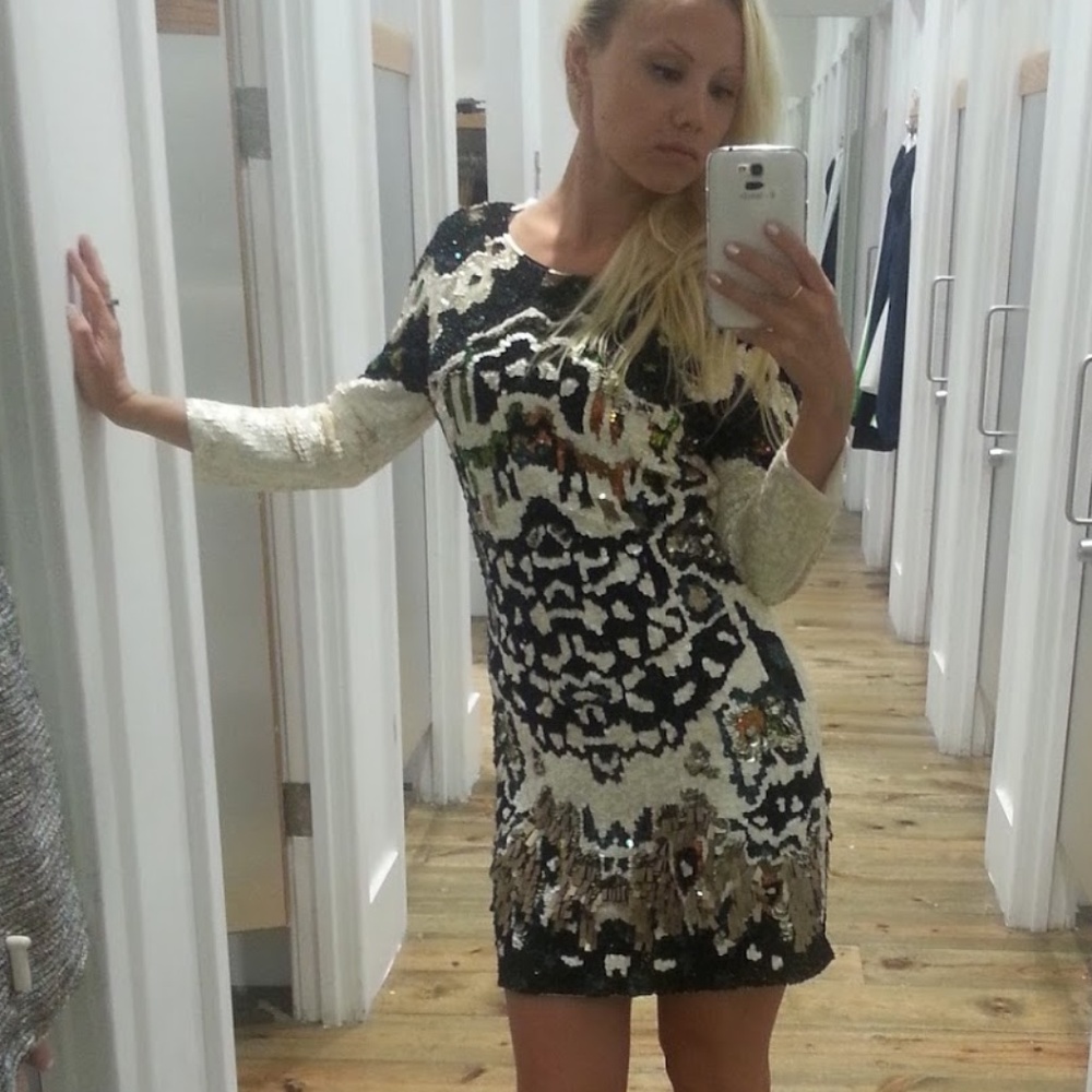 FRENCH CONNECTION Sequin Dress size Small